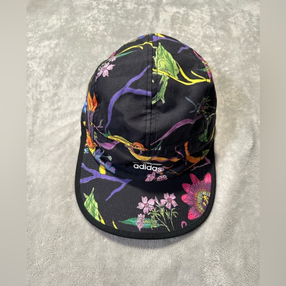 Adidas Originals Poisonous Garden Reversible Hat - Picture 3 of 8